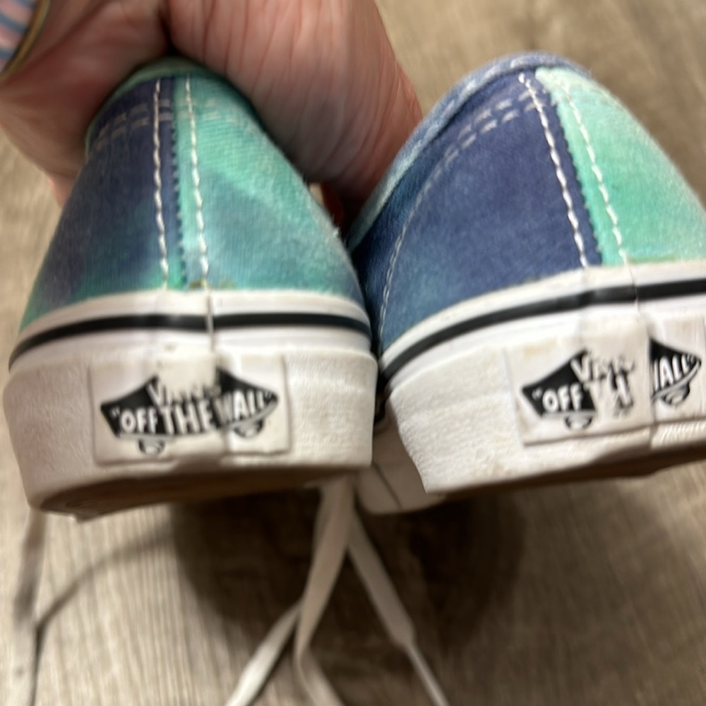 Vans size 2 tye died tennis shoes - Picture 5 of 5
